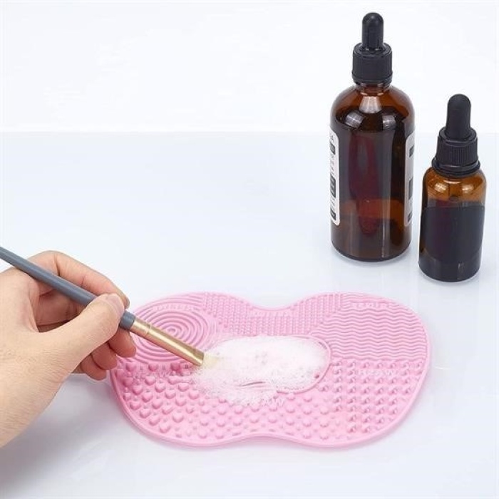 Biomak® Pratik Kolay Makyaj Fırçası Temizleme Matı Aparatı Aleti