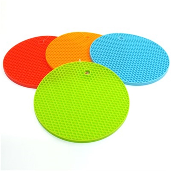 Rengarenk Yuvarlak Altıgen Desenli Silikon Nihale