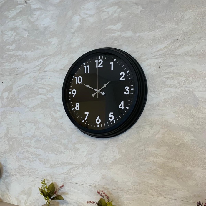 Biyomak® 40 Cm Siyah Şık Duvar Saati