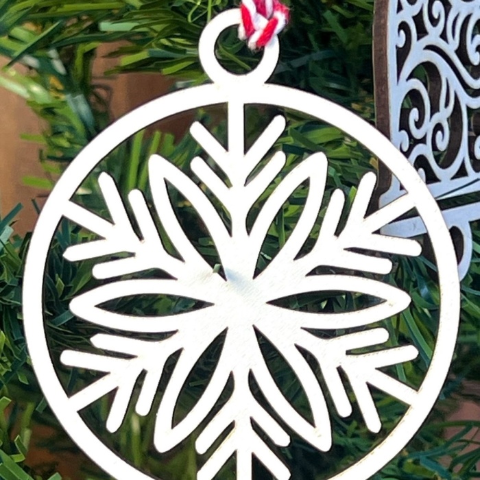 Biyomak® 10 Parça Kırmızı Beyaz İpli Karışık Model Ahşap Yılbaşı Ağaç Süsü