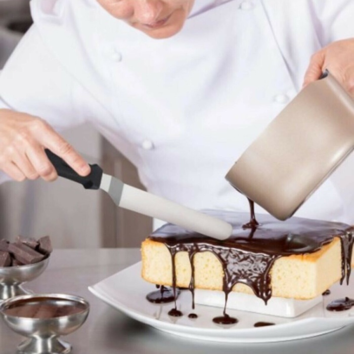 ® Eğik Pasta Sıvama Spatulası Metal 33 Cm