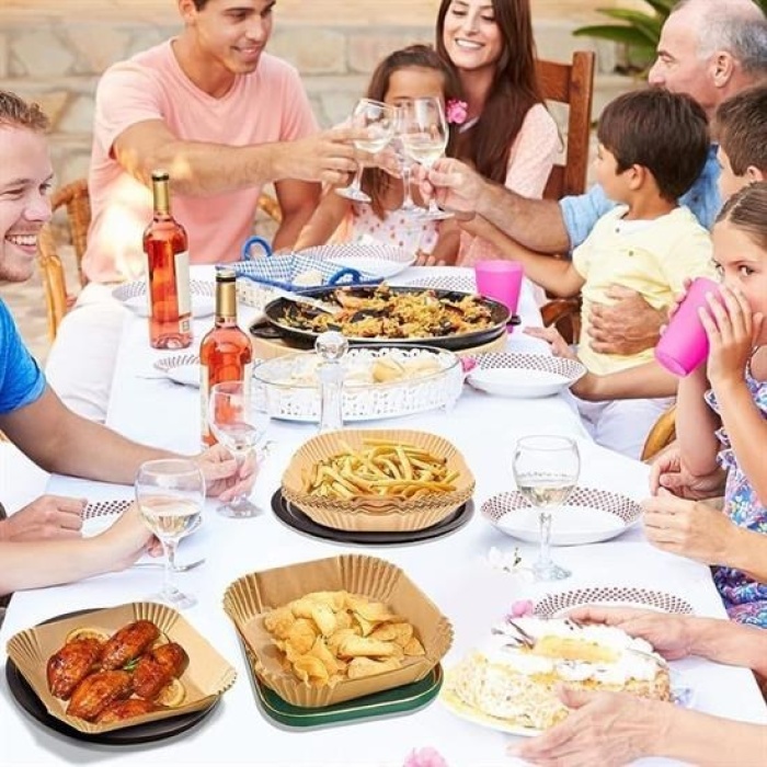 Biyomak®  50 Adet Air Fryer Pişirme Kağıdı Tek Kullanımlık Yağ Geçirmez Yapışmaz Kare Tabak Model PVC