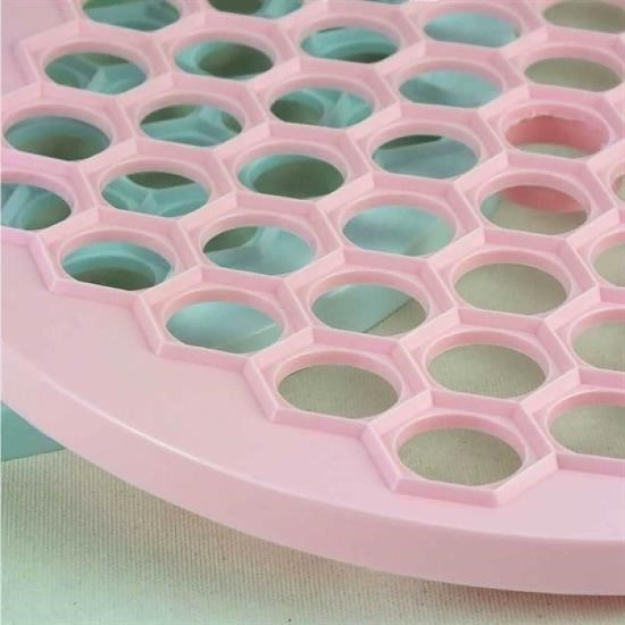 ®  61 Bölmeli Petek Şekilli Pratik Mantı Kesici  Açma Kalıbı Mantımatik