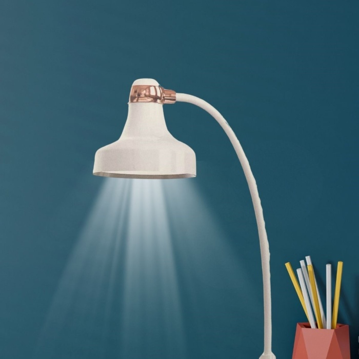 Biyomak®  Dokunmatik 3 Farklı LED Işıklı Çalışma Masası Üstü Lamba