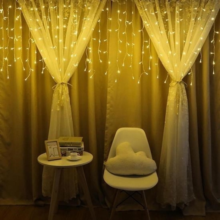 Biyomak®  8 Fonksiyonlu 16 Saçaklı Perde Led 3 x 1 (Günışığı)