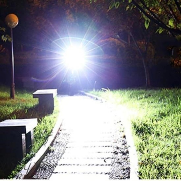 Biyomak®  Solar Enerjili USB ile Şarj Edilebilir Ledli Bisiklet Feneri Kornalı ve Su Geçirmez Far