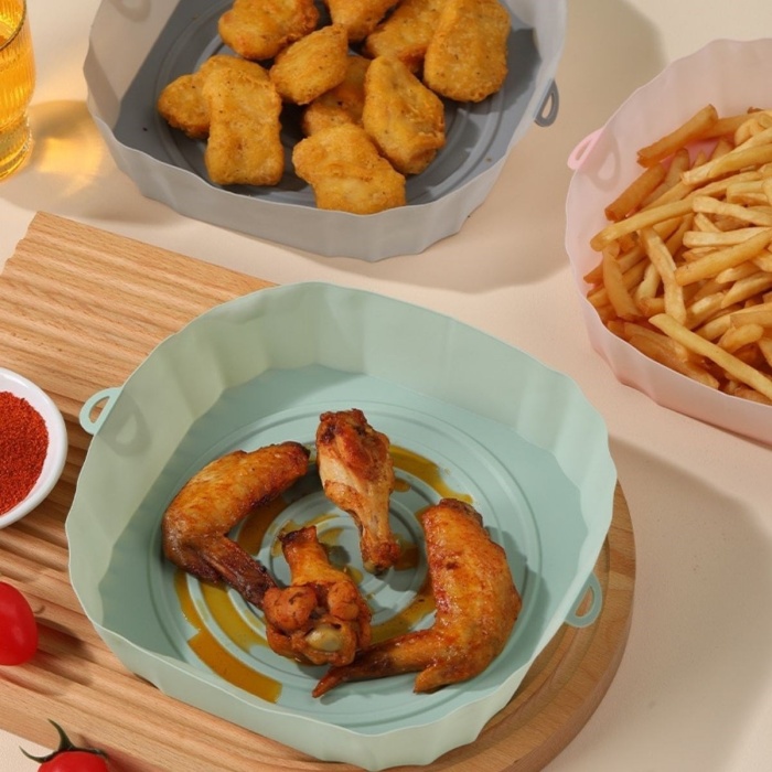 Biyomak® Renkli Isıya Dayanıklı Yıkanılabilir Silikon Fırın Ve Airfryer Kare Model Pişirme Matı 20 Cm