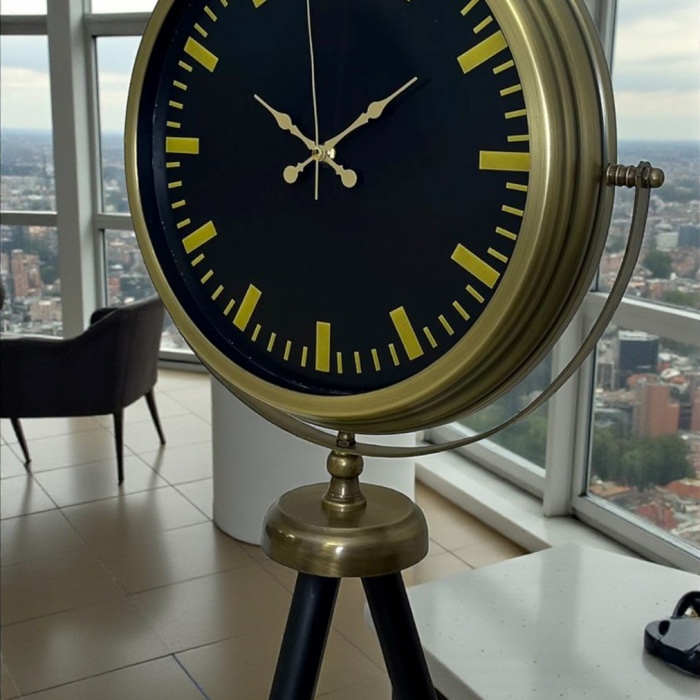 ® Nostalji Şık Tasarım Tripod Ayaklı Saat