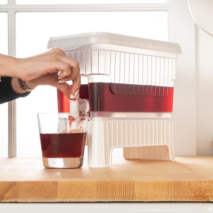 ® Beyaz Buzdolabı İçi Musluklu Ayaklı Su -Limonata - İçecek Sebili Piknik Bidonu 4 LT