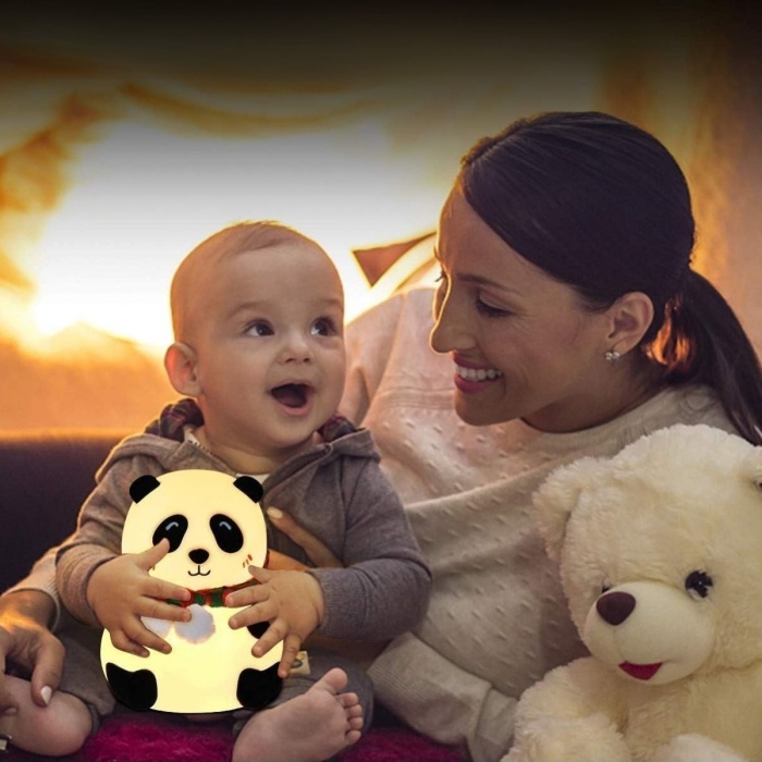 ® 5 Farklı Renk Modlu Panda Figürlü Pofuduk LED Gece Lambası–Yumuşak Dokulu Çocuk Odası ve Dekoratif Şarjlı Ortam Işığı