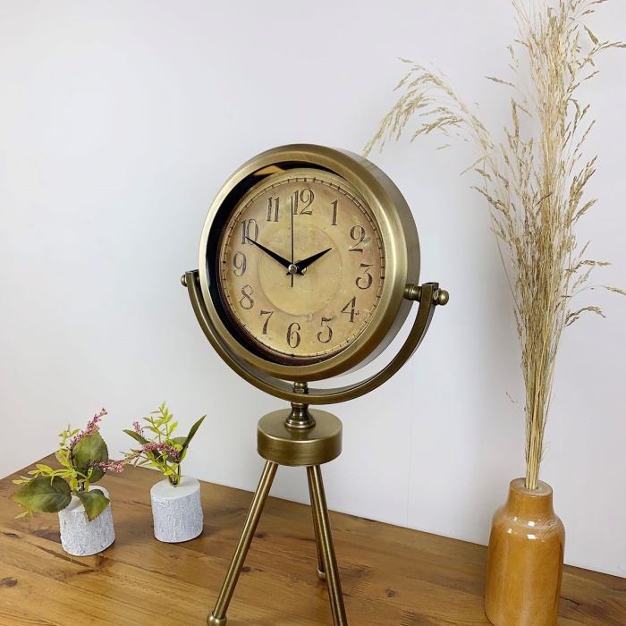 ® Zentime Eskitme Bronz Üç Ayaklı Metal Masa Saati