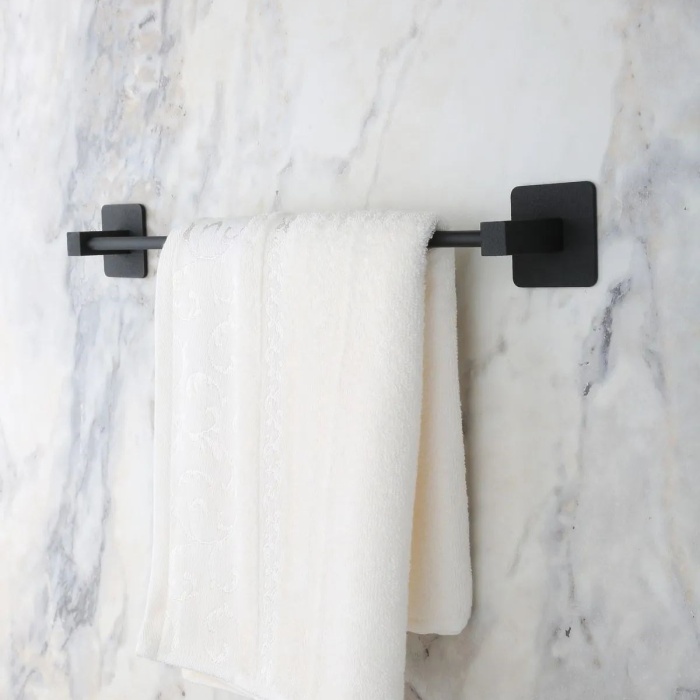 ® Yeni Ürün Kendiliğinden Yapışkanlı Siyah Çubuk Havluluk