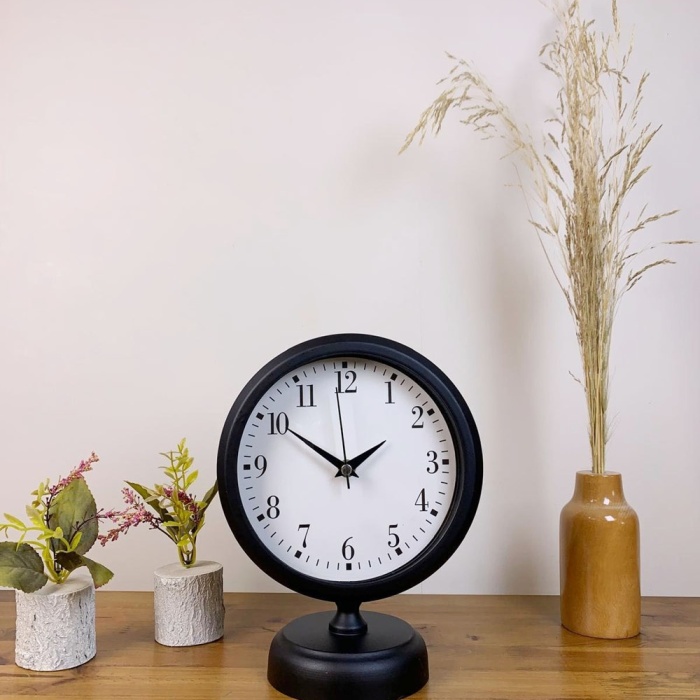 ® Yeni Ürün Siyah Metal Masa Saati 25×20 cm