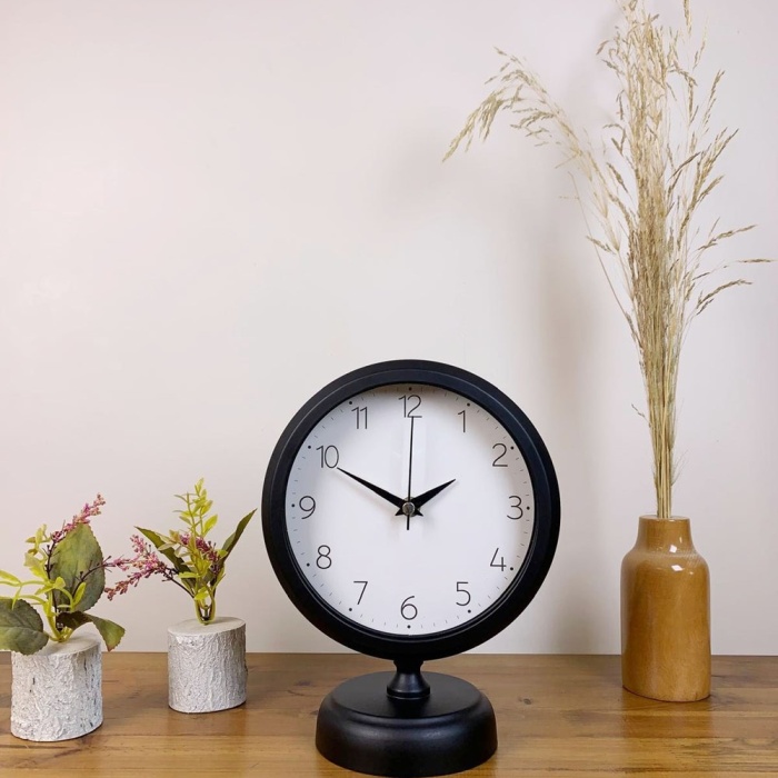 ® Yeni Ürün Siyah Metal Zarif Masa Saati 25×20 cm