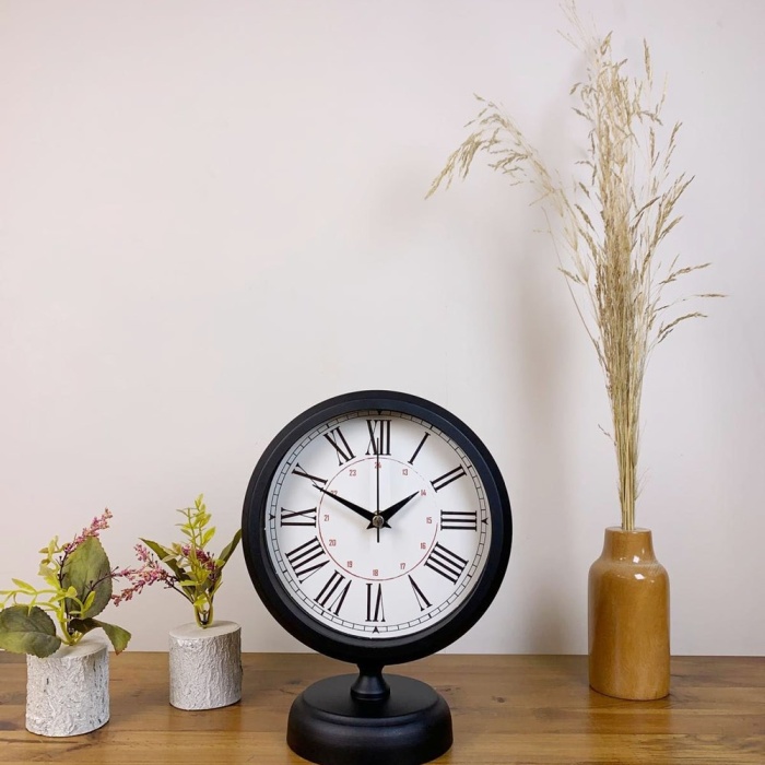 ® Yeni Ürün Siyah Metal Modern Masa Saati 25×20 cm