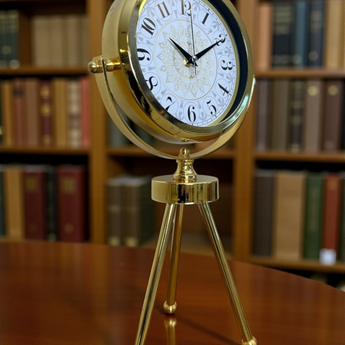 ® Yeni Ürün Gold Royal Motifli Üç Ayaklı Metal Masa Saati