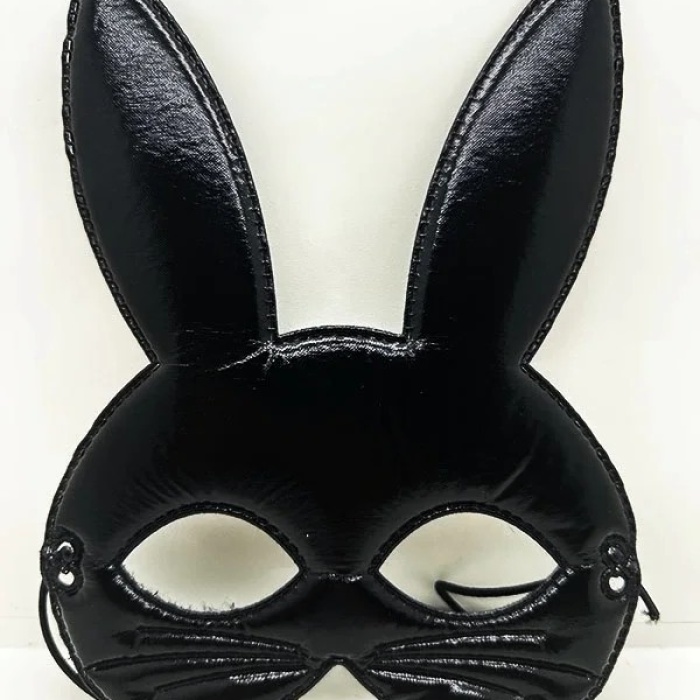 ® Yeni Ürün Siyah Renk Kumaş Malzemeden İmal Eva Tavşan Maskesi 19x15 Cm