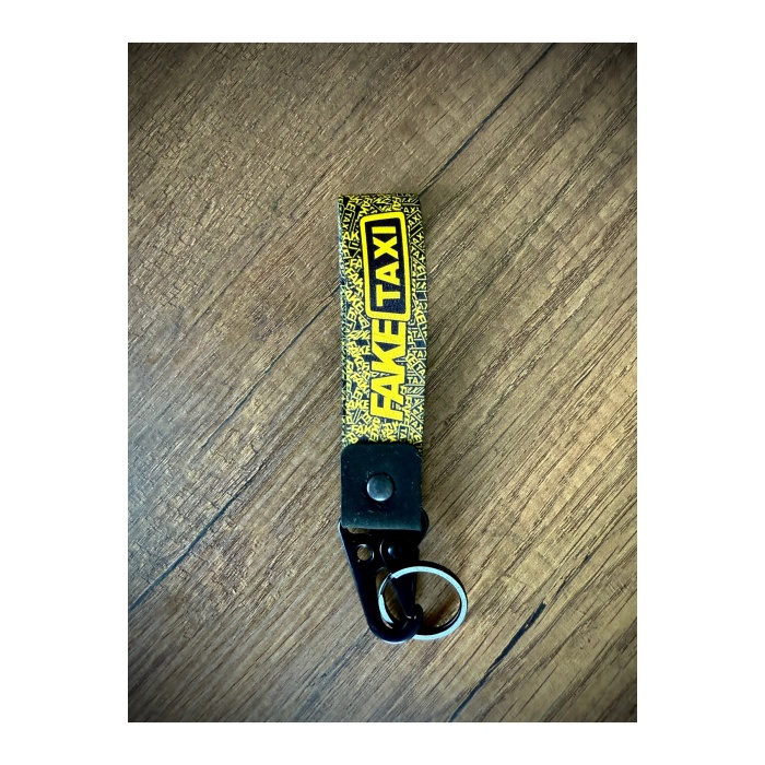 FAKE TAXI Tasarımlı Kumaş Otomobil Motorsiklet Anahtarlık