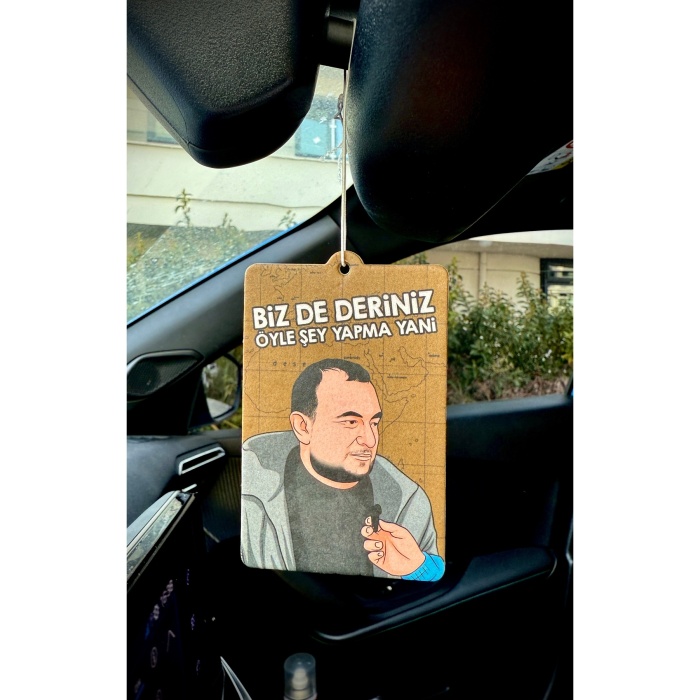 BİZDE DERİNİZ TASARIMLI EĞLENCELİ ARAÇ KOKUSU VE OTO AKSESUARI