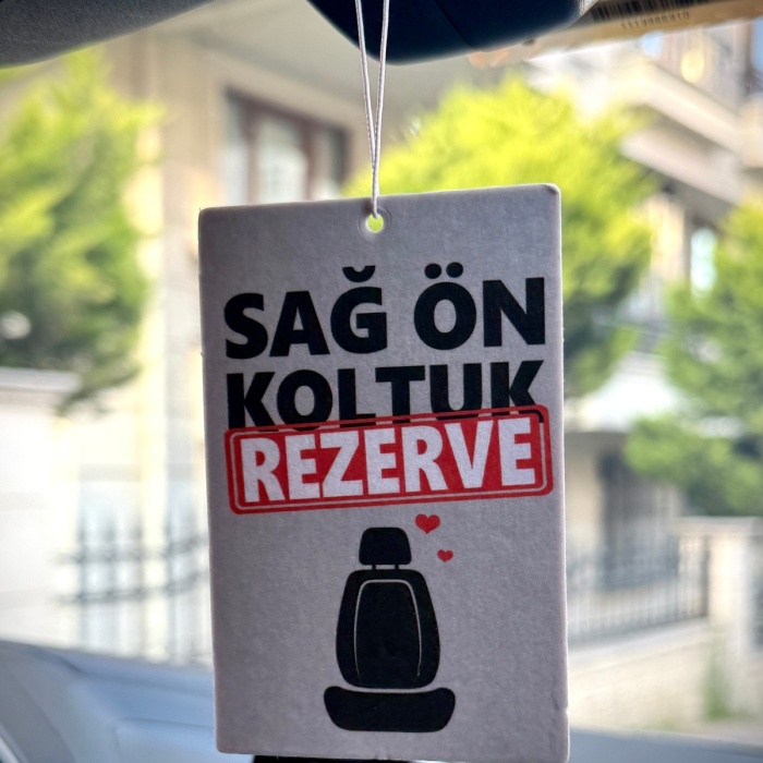 SAĞ ÖN KOLTUK REZERVE TASARIMLI OTO KOKUSU DEKORATİF ARAÇ KOKUSU VE AKSESUARI