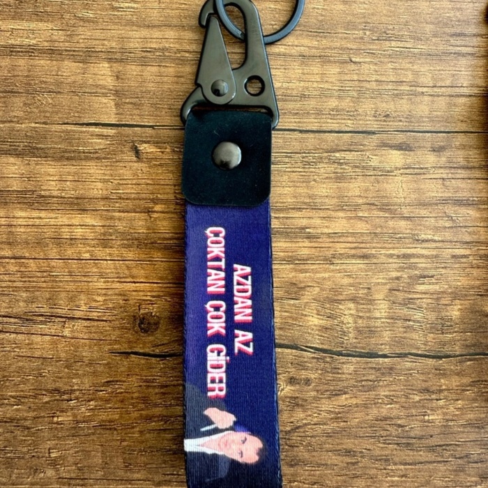 ÇAKIR AZDAN AZ ÇOKTAN ÇOK GİDER Tasarımlı Kumaş Otomobil Motorsiklet Anahtarlık