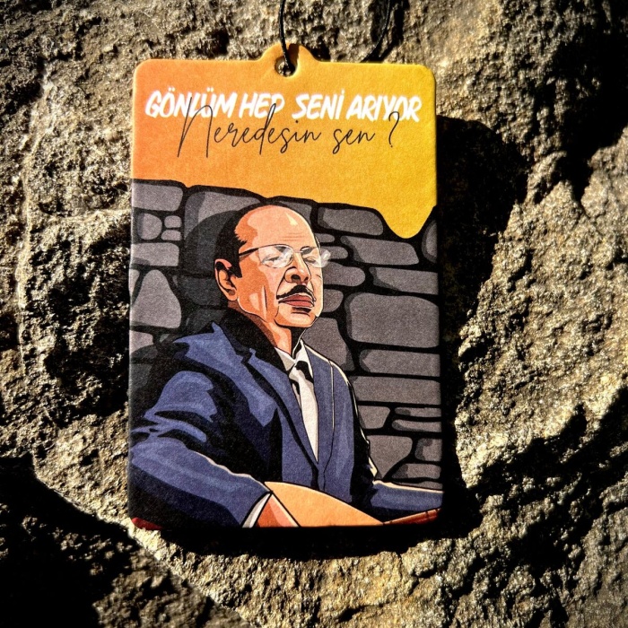 Neşet Ertaş Neredesin Sen Tasarımlı Dekoratif Oto Kokusu Ve Aksesuarı