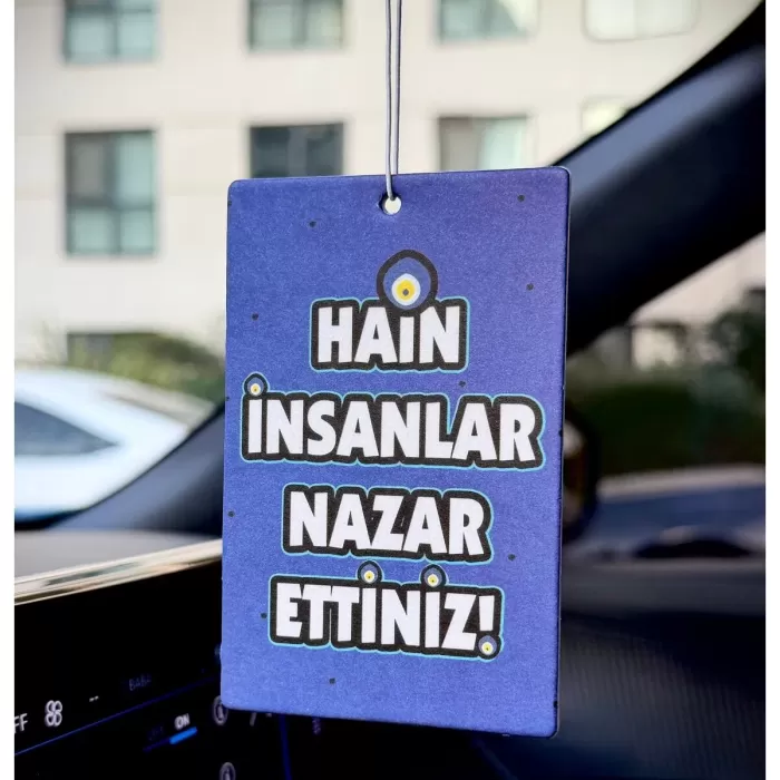 HAİN İNSANLAR ARAÇ KOKUSU