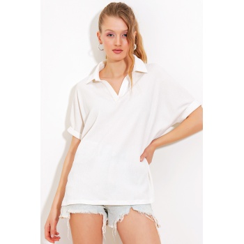 Kadın Beyaz Oversize Polo Yaka Örme Bluz 0486