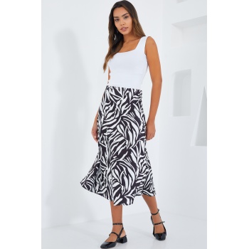 Kadın Siyah Beyaz Desenli Saten Etek 15806