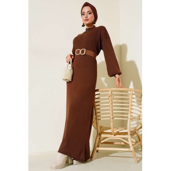 15900 Boydan Tesettür Triko Elbise - Kahverengi