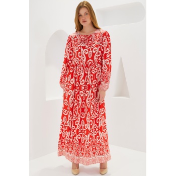 Kadın Kırmızı Desenli Uzun Viskon Elbise 1947