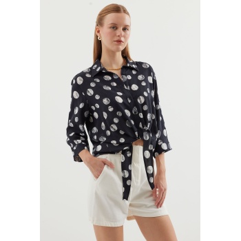 20243 Önü Bağlamalı Desenli Gömlek - Siyah