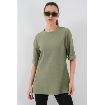 4332 Yanı Yırtmaçlı Örme Tişört - Çağla