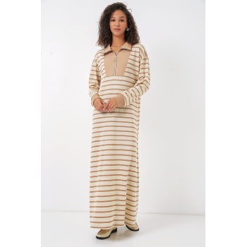 55453 Kadın Fermuar Detaylı Çizgili Uzun Elbise - Bej