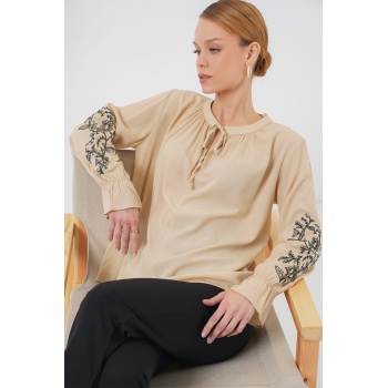 Kadın Nakışlı Örme Bluz 941 - Bej