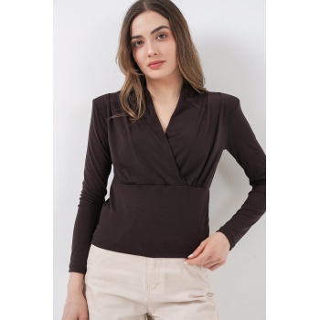 Kadın Omuz Vatkalı Kruvaze Yaka Bluz 942 - Kahverengi