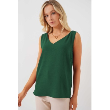 V Yaka Sıfır Kol Bluz 950 - Zümrüt Yeşili