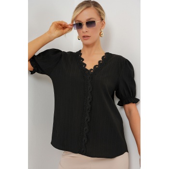 Kadın V Yaka Dantelli Bluz 956 - Siyah