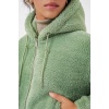 5193 Kapüşonlu Peluş Crop Ceket - E.Yeşil