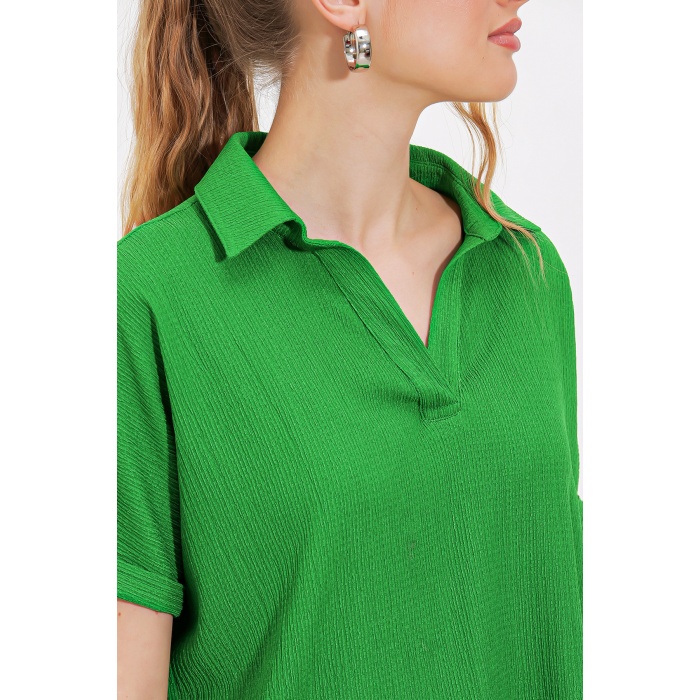Kadın Yeşil Oversize Polo Yaka Örme Bluz 0486