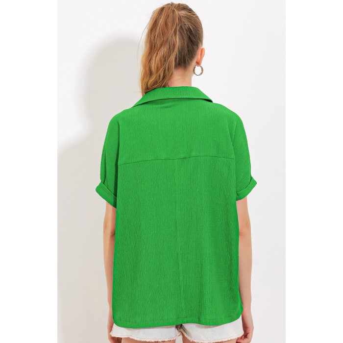 Kadın Yeşil Oversize Polo Yaka Örme Bluz 0486