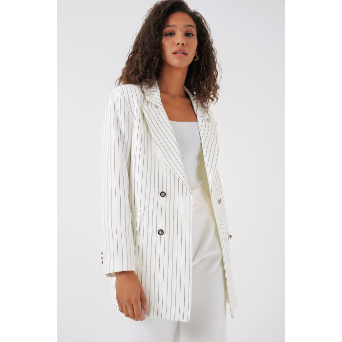 Kadın Beyaz Çift Düğmeli Çizgili Blazer Ceket 0699