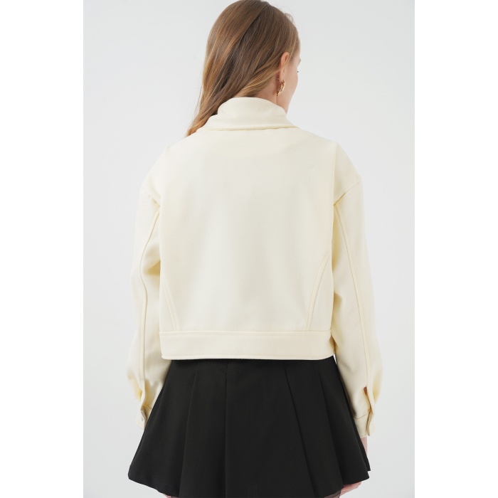 0717 Kadın Kısa Kaşe Ceket - Krem