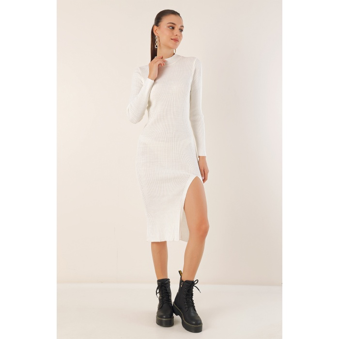 15828 Yırtmaçlı Triko Elbise - Beyaz