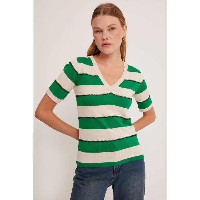 Kadın V Yaka Yeşil Beyaz Çizgili Bluz 15869