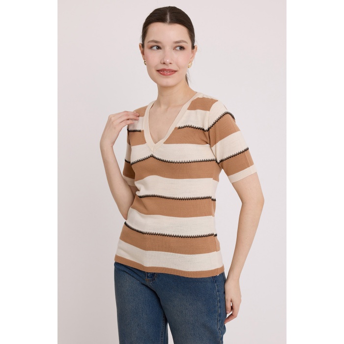Kadın Bisküvi Krem Çizgili Kısa Kol Bluz 15869
