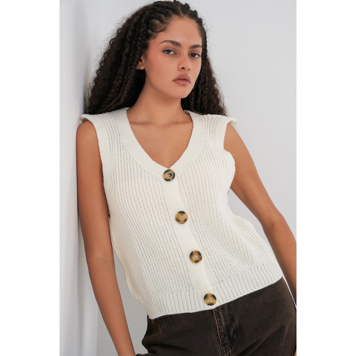 15881 Düğmeli Kısa Triko Yelek - Ekru