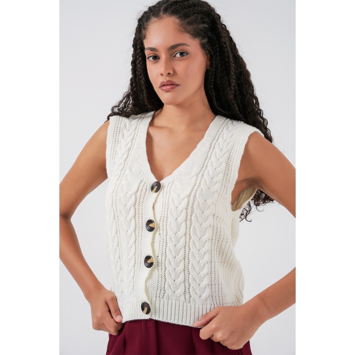 15882 Düğmeli Kısa Triko Yelek - Beyaz