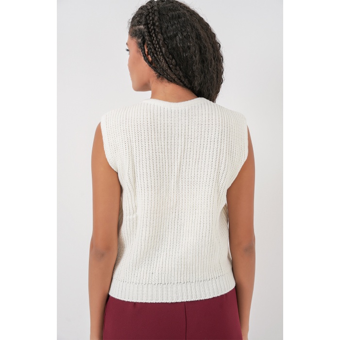 15882 Düğmeli Kısa Triko Yelek - Beyaz