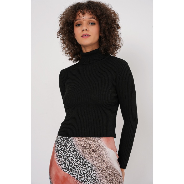 15896 Boğazlı Triko Kazak - Siyah